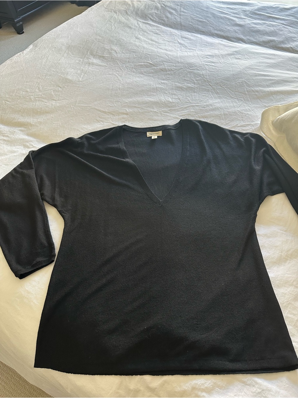 Open Edit (Nordstrom) black V-Neck Lightweight Knit Top, size large - Picture 10 of 12